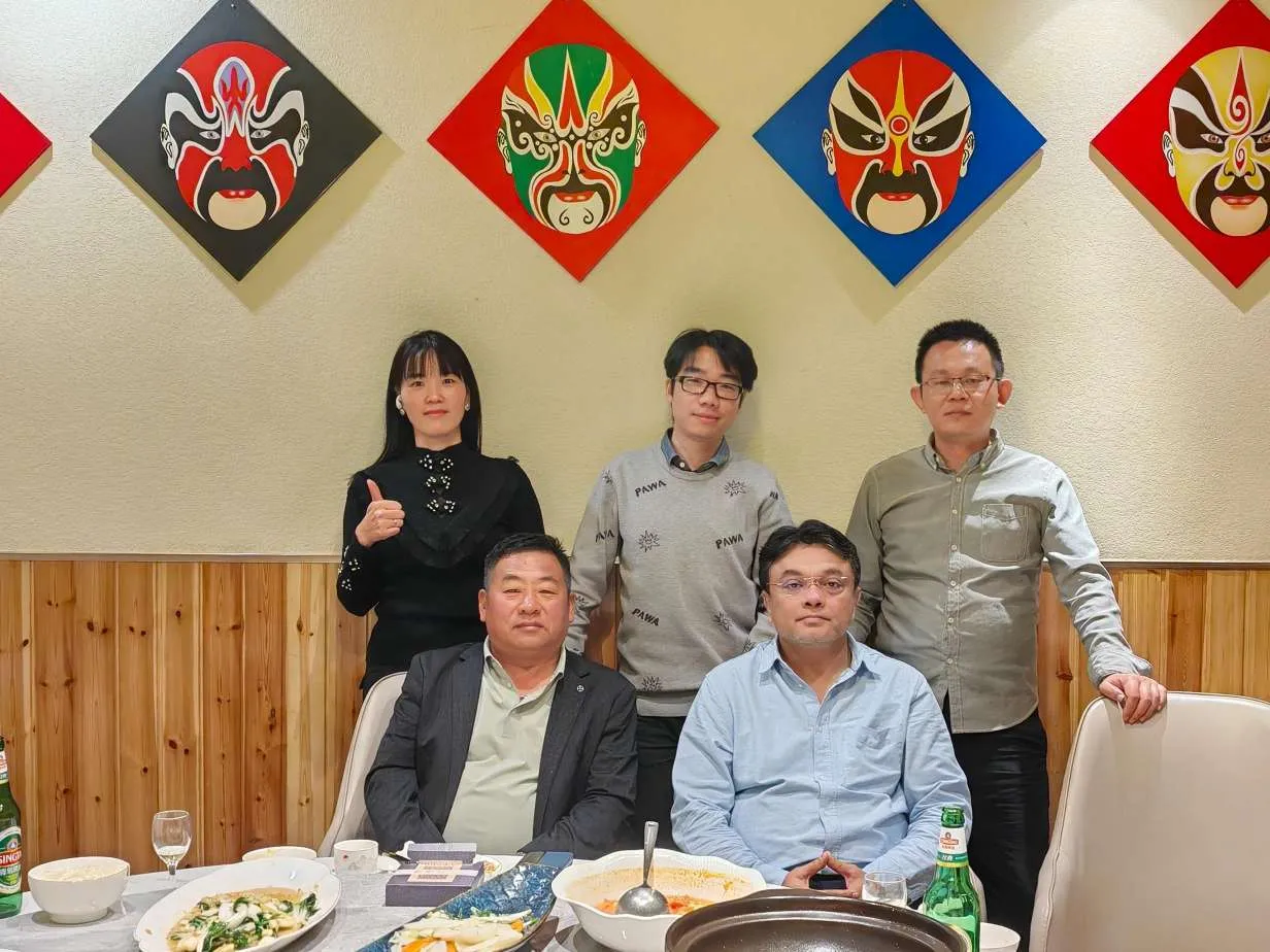 เรารู้สึกยินดีอย่างยิ่งที่ได้ต้อนรับพันธมิตรชาวอินเดียของเราเข้าสู่โรงงาน