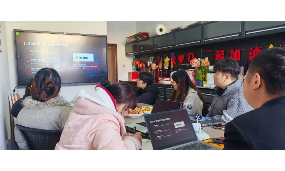 ต้อนรับตรุษจีนด้วย Power Tower Solutions